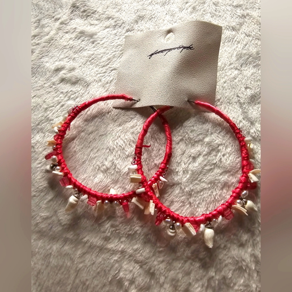 NWT FREE PEOPLE LARGE HOOP HOT PINK EARRINGS